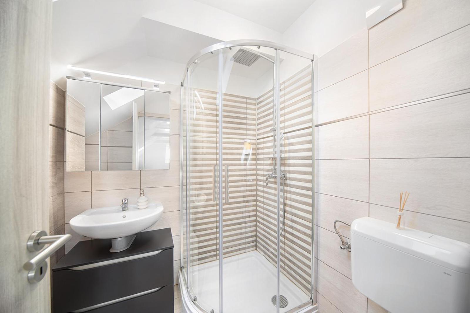 Agoston Apartman 1-2 - Lora,Marci Pécs Exteriör bild